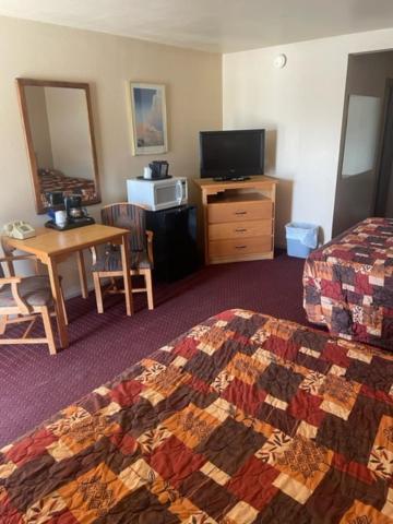 Inn- No Service Fees