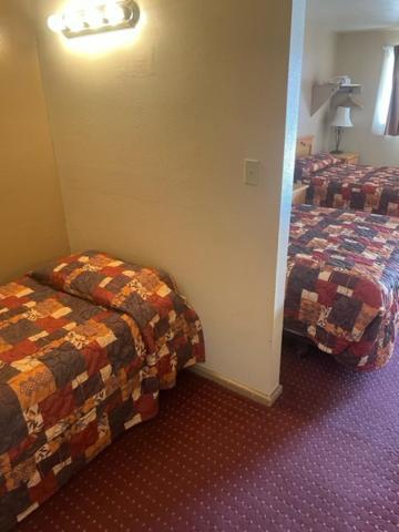 Hotel Inn- No Service Fees 2*