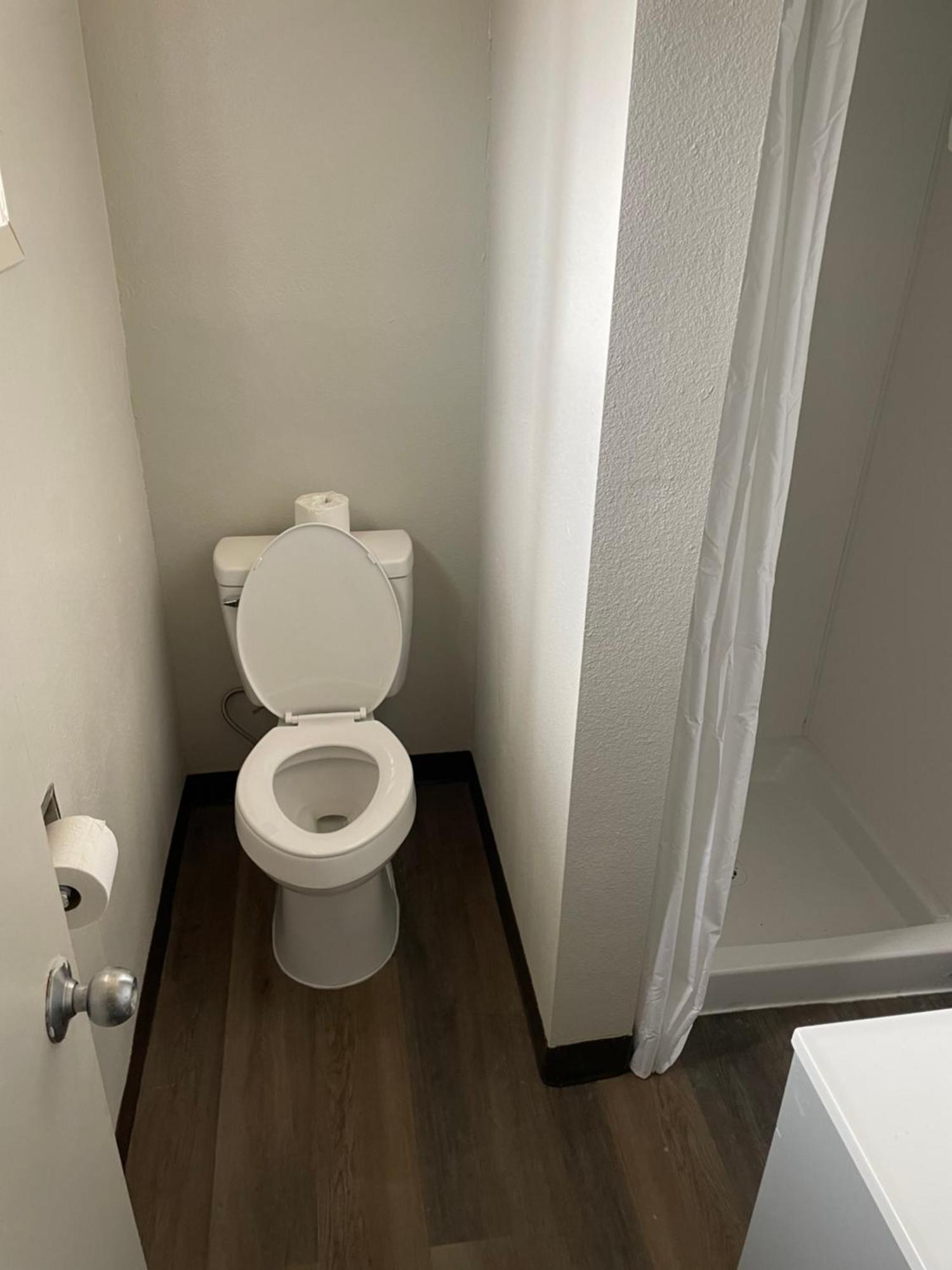 Inn- No Service Fees Hotel 2*